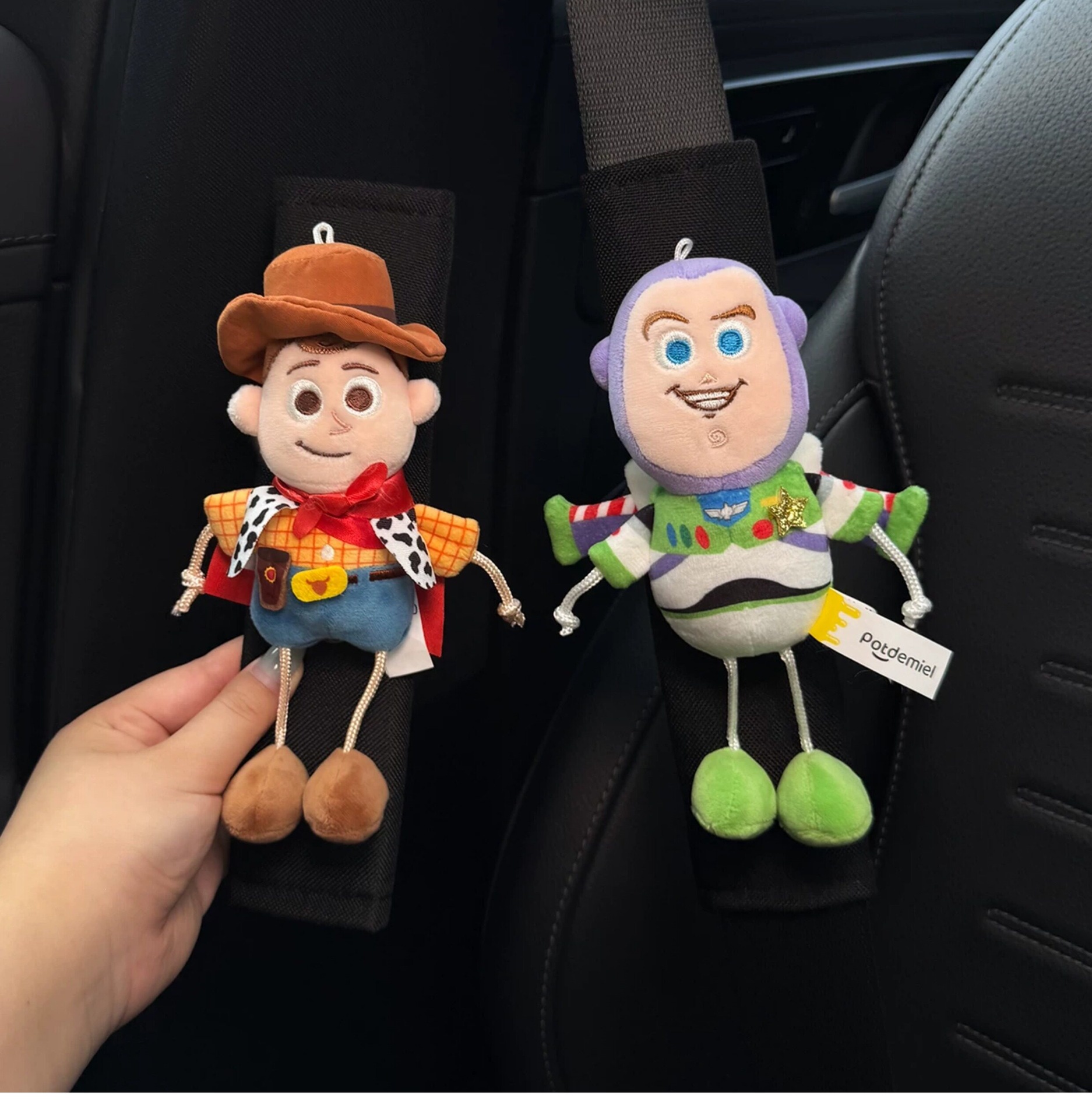 Authentic Cute Buzz Lightyear and Woody Car Seatbelt Shoulder Pads Car Decoration Anti-Dresswear Damage High-End Feel
