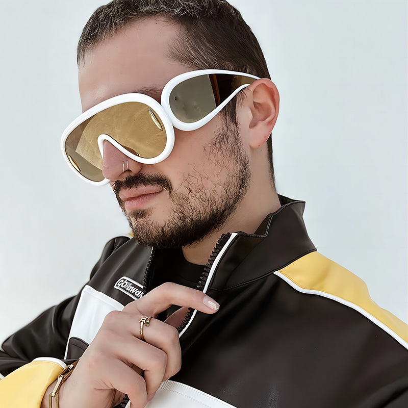 New large frame integrated lens fashionable punk futuristic sunglasses, ins sunglasses_voghion.com