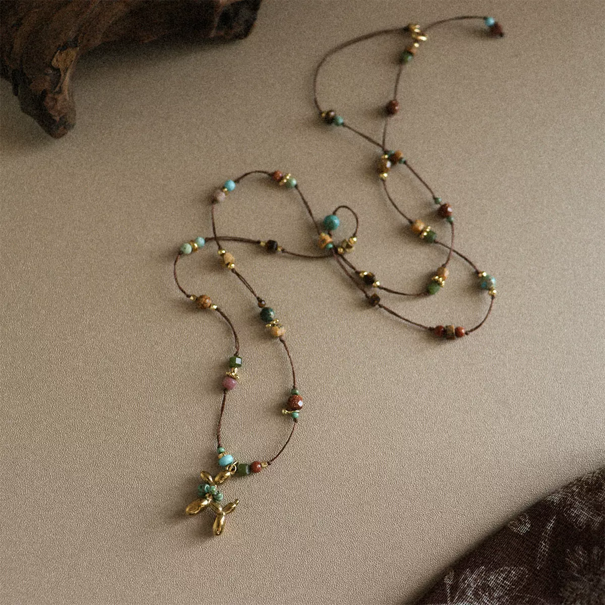 时尚百搭彩色天然石小狗编织项链女串珠珠子轻奢小众高级感毛衣链