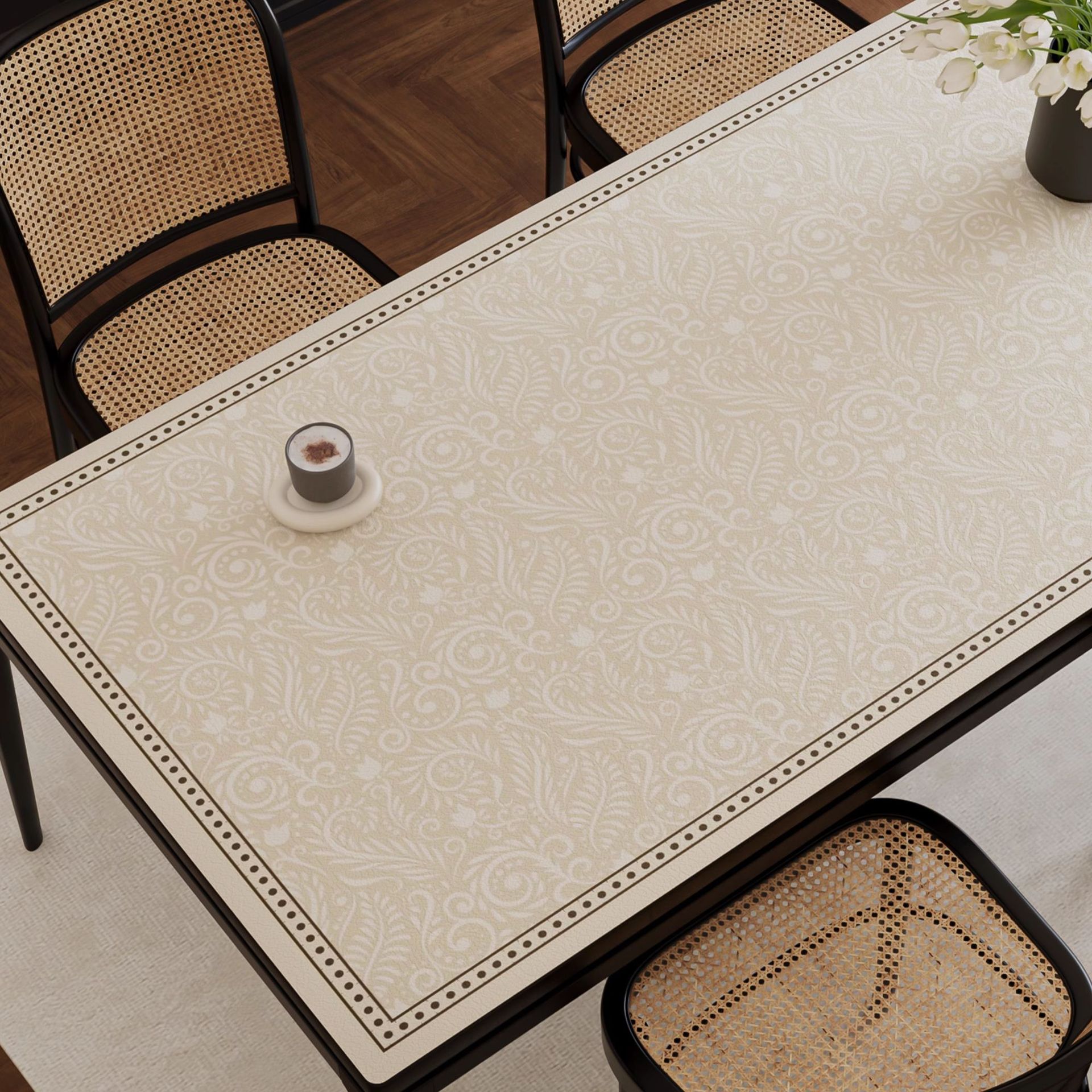 Francés retro lujoso lujoso 2025 nuevo cojín de mesa impermeable a prueba de aceite sin lavado a prueba de quemaduras de cuero toallas de mesa de estilo medieval