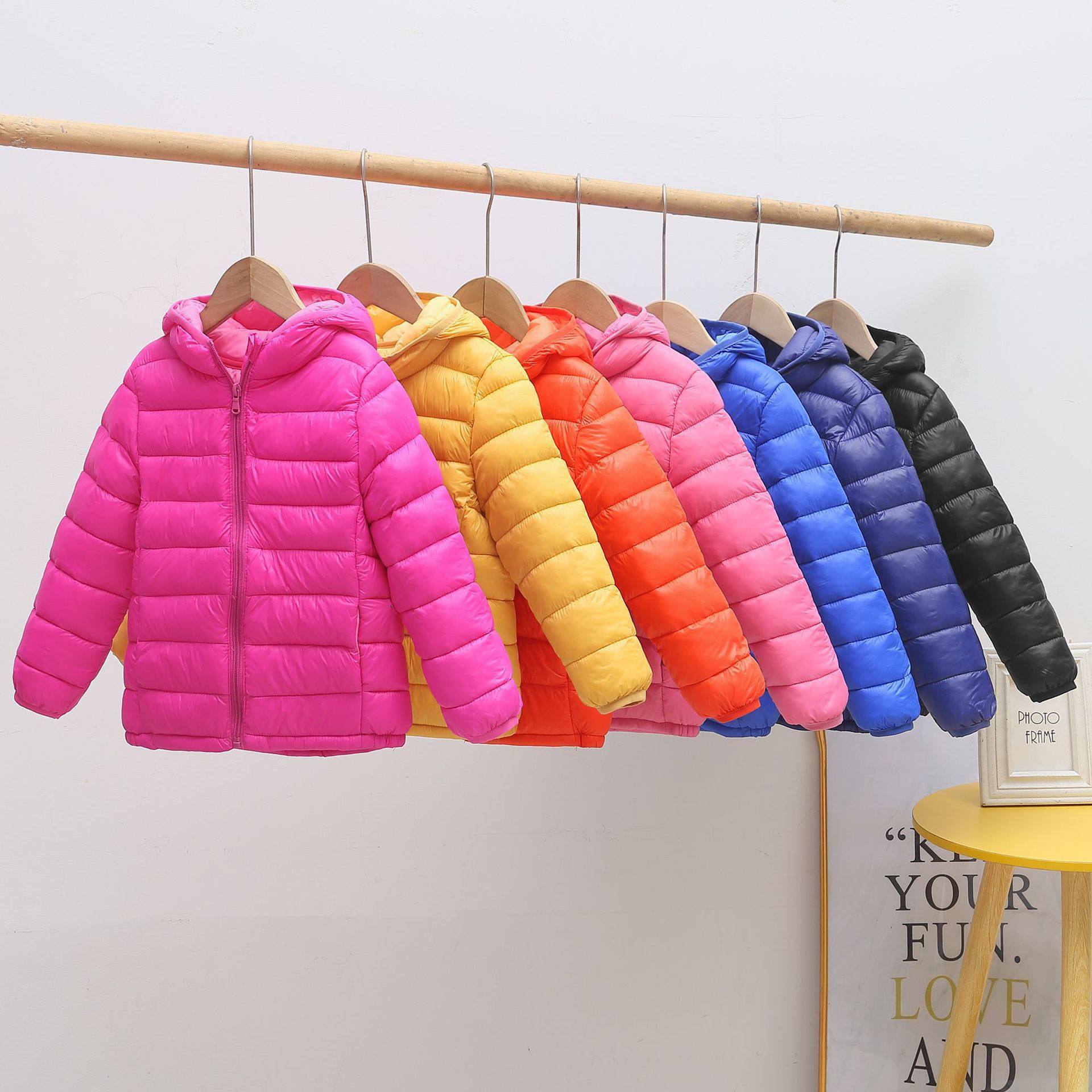 2025 nuevo vestido de algodón de plumón para niños ropa de algodón para bebés abrigo de niñas y niños chaqueta de plumón ligera