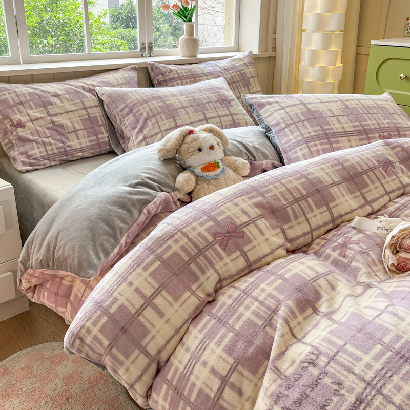 보라색 격자 무늬