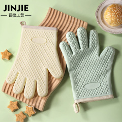 High-temperature resistant anti-scalding oven gloves, microwave oven insulation, thick gloves, baking kitchen home use silicone hand holder