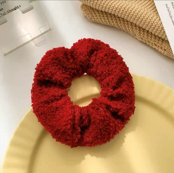 4#4 red lamb hair circle