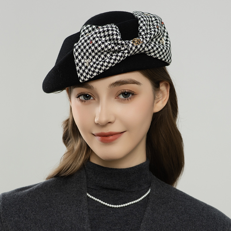 Mũ beret len nữ vành lật kẻ caro nơ phong cách Anh quốc ấm áp — đen