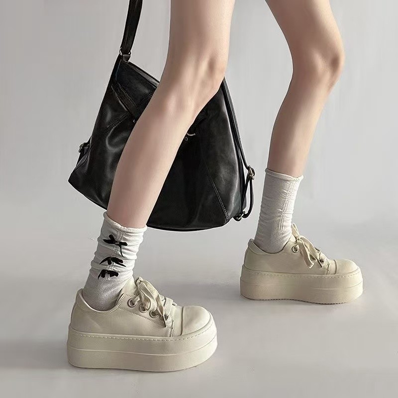 다재다능하고 못생긴 둥근 발가락 두꺼운 밑창 인기 플랫폼 캔버스 신발 여성용 2025 봄 신상 빅 헤드 캐주얼 스니커즈 트렌드