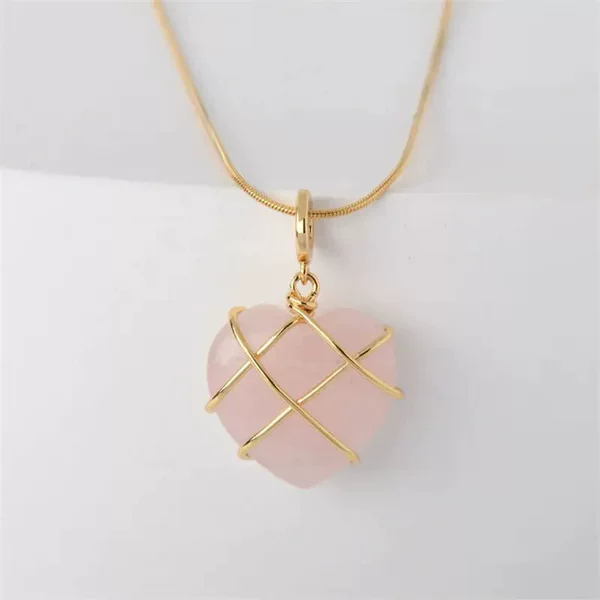 Japanese and korean summer new girl heart pink crystal opal niche ins girlfriends gift barbie same necklace cute