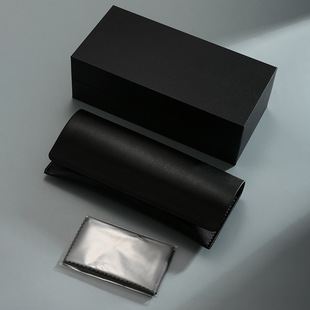 PZ�����R��3�����b���ݵ�ؽ���Ƥ�A̫��R�׺к��s���W��ӡLOGO