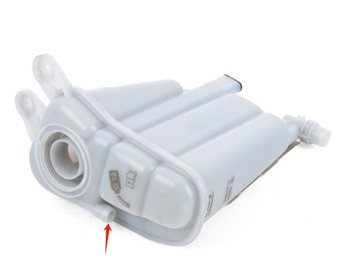 Cross-Border Hot-Selling Product, Recruiting Agents, Beyu Auxiliary Water Tank Ect Suitable for Audi B8/Q5 8K0121405N