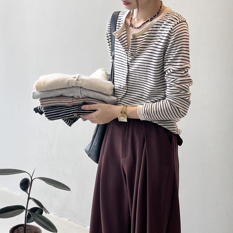 Lidiman's new autumn and winter round-neck cardigan for women, loose and slimming, versatile knit sweater, women's coat Lidiman's new autumn and winter round-neck cardigan for women, loose and slimming, versatile knit sweater, women's coat