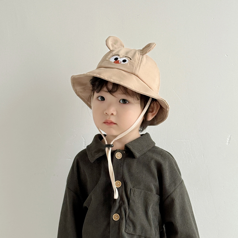 Sombrero de bebé verano súper lindo y lindo sombrero de pescador de bebé para hombres y mujeres modelos de primavera y otoño estilo occidental pequeño mes salir sombrero para el sol