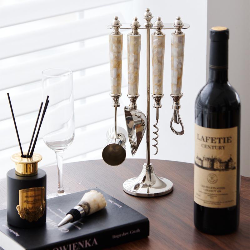 India importada abrazadera de botellas creativa hueso de buey colorido botella levantador modelo de sala de vinos decoración de mesa de comedor bar