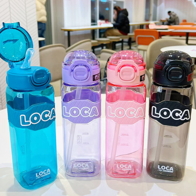 Yitong transfronterizo del sudeste asiático tetera de agua portátil cuadrilátera taza de agua deportiva al aire libre taza de plástico de paja