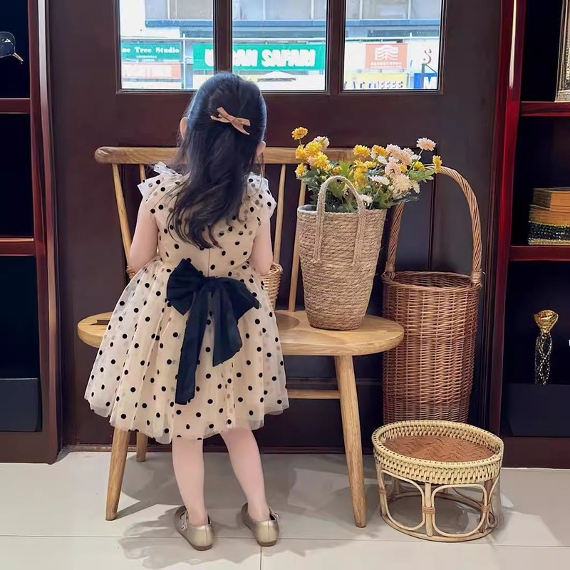 In stock girls' 24 summer new dress polka dot mesh skirt baby princess dress ruffle collar bow gauze skirt