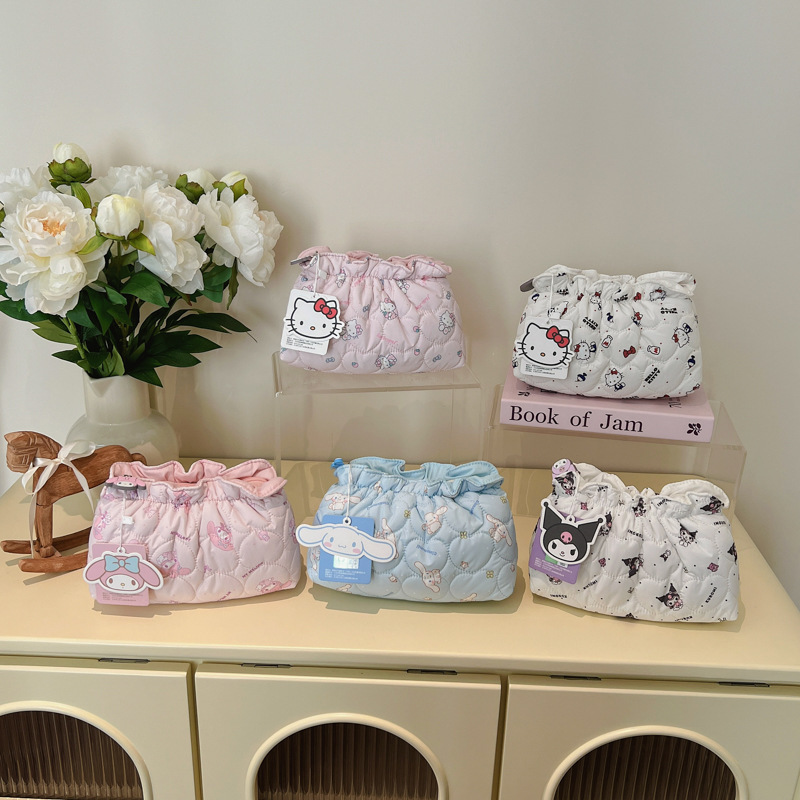 New Sanrio genuine cute embroidered soft lotus leaf handbag makeup bag, thickened and shockproof cosmetic pouch and coin purse New Sanrio genuine cute embroidered soft lotus leaf handbag makeup bag, thickened and shockproof cosmetic pouch and coin purse