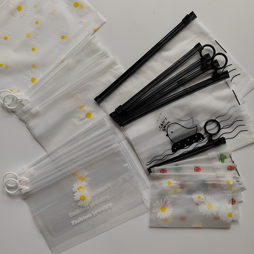 Matte daisy zipper bag cartoon cactus rubber band head rope storage bag small accessories chick packaging bag