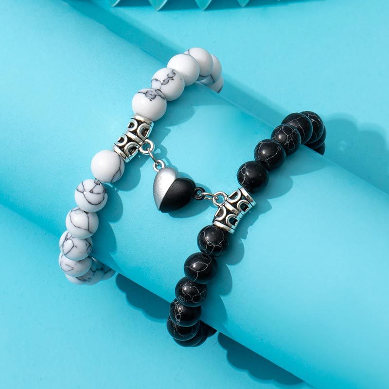 2 Pieces of European and American Hot-Selling Magnetic Love Heart Couple Bracelets 8mm Black and White Turquoise Beaded Elastic Bracelet Set for Valentine's Day