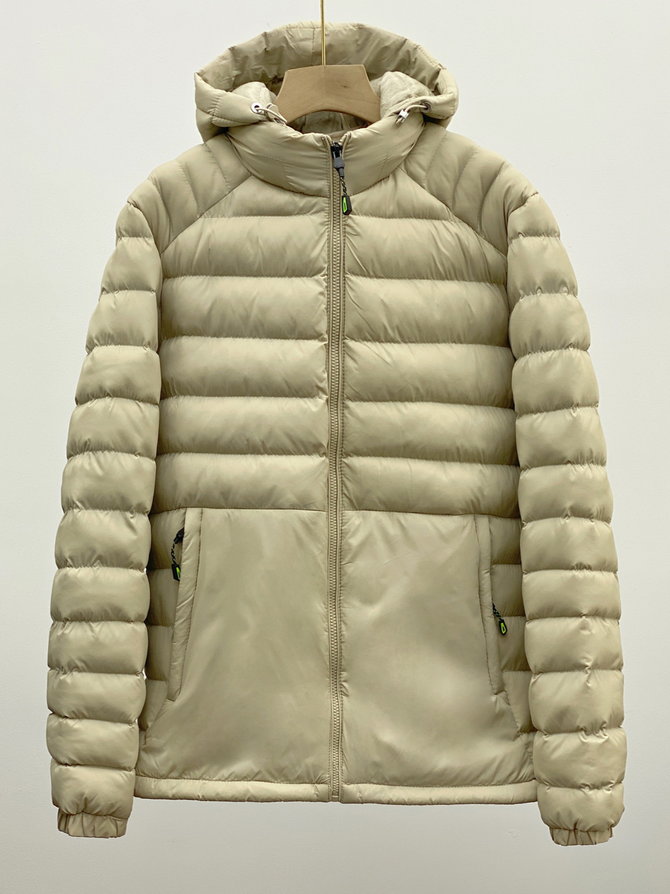 Invierno pareja montañosa ligera al aire libre costilla ropa de algodón caliente delgada sombrero desmontable chaqueta de terciopelo de moda
