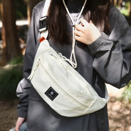 休闲背包;旅行包袋;通用双肩背包