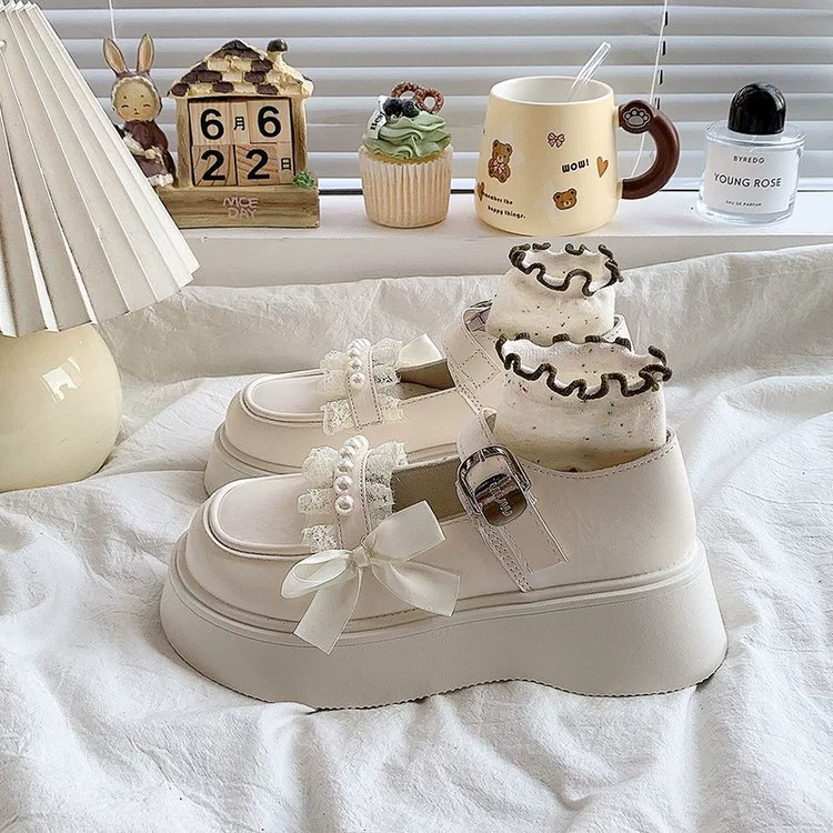 Лоферы 2025 лето новые круглый носок модные маленькие свежие кружевные корейский стиль пряжка ремешок толстая подошва модная обувь женская обувь