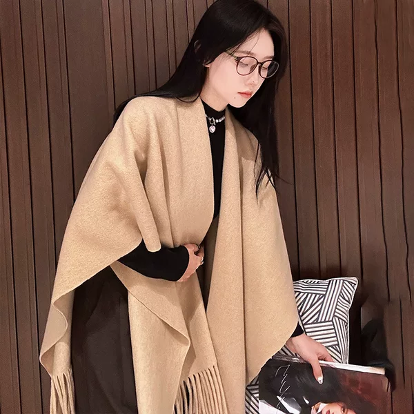 Lazy Style Vibe Split Hem Shawl for Women, Ins Influencer Style, Autumn and Winter Warm Cheongsam Tassel Cape Shawl Wholesale
