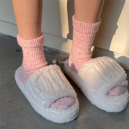 IOULOR thickening ideas wool socks winter wholesale women's solid color mid-calf socks Japanese pile socks cashmere socks