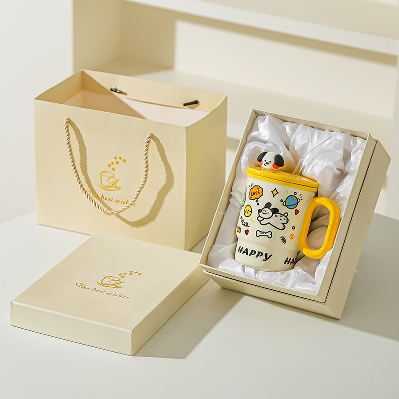 Hermosas tazas de regalo de cumpleaños para hombres y mujeres, tazas de agua de alto valor, tazas de paja creativas, tazas de pareja, tazas de escritorio de estudiantes