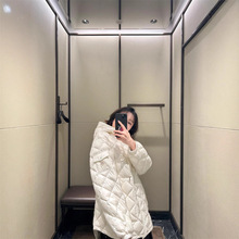 2025秋季新款南油mon简约减龄甜美少女风菱格拉链连帽抽绳羽绒服