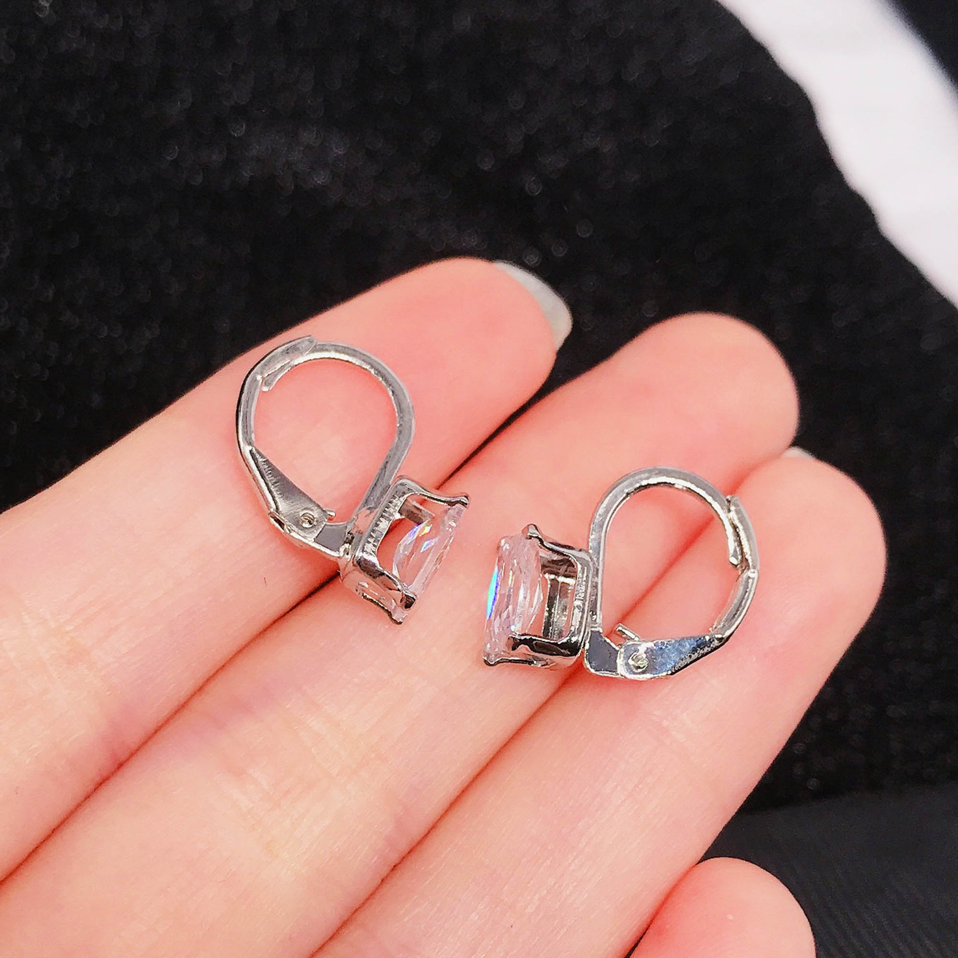 Simulation Moissan Diamond Earrings Square Diamond Copper Earrings display picture 7