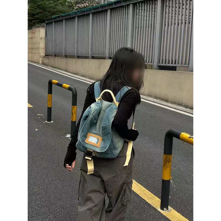 Homemade new fashionable washed contrasting denim carrying backpack, simple and casual commuting large capacity backpack_voghion.com