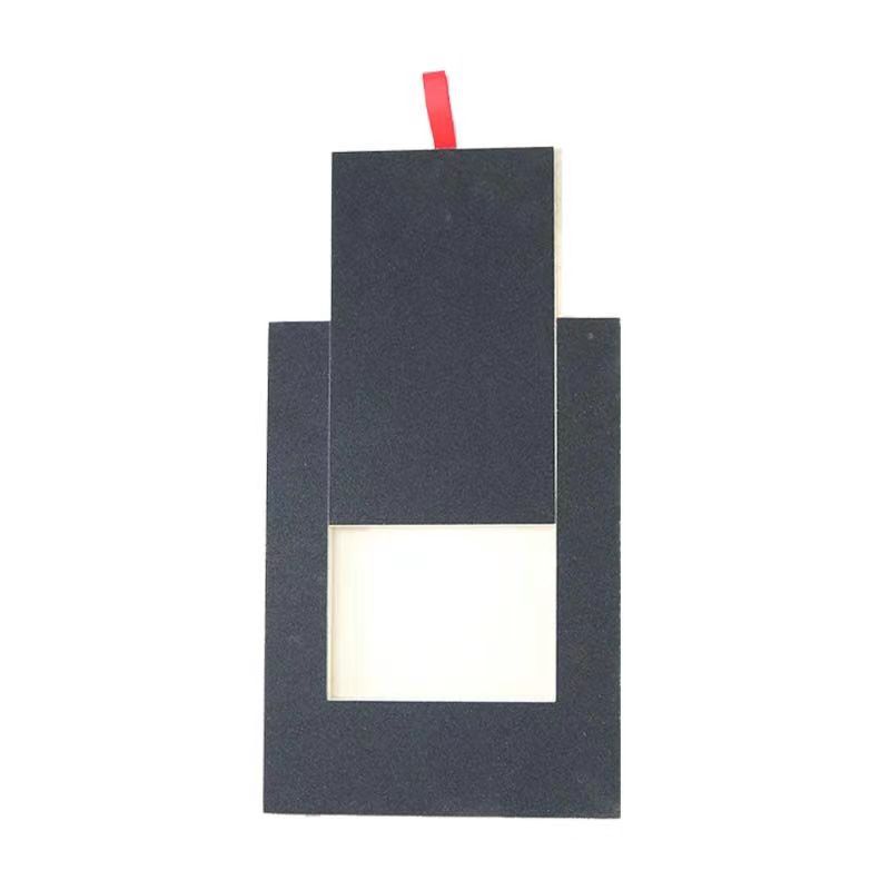 개 갈기 발톱 플레이트 다리 검은 색