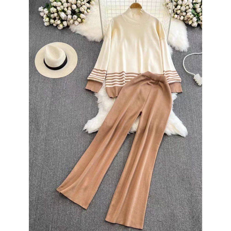knitted set for leisure