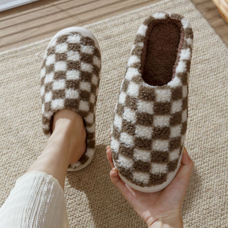 Zapatillas acolchadas de algodón para hombres, zapatos acolchados de algodón engrosados antideslizantes impermeables para el invierno, zapatillas acolchadas de algodón para el hogar de la pareja para el invierno