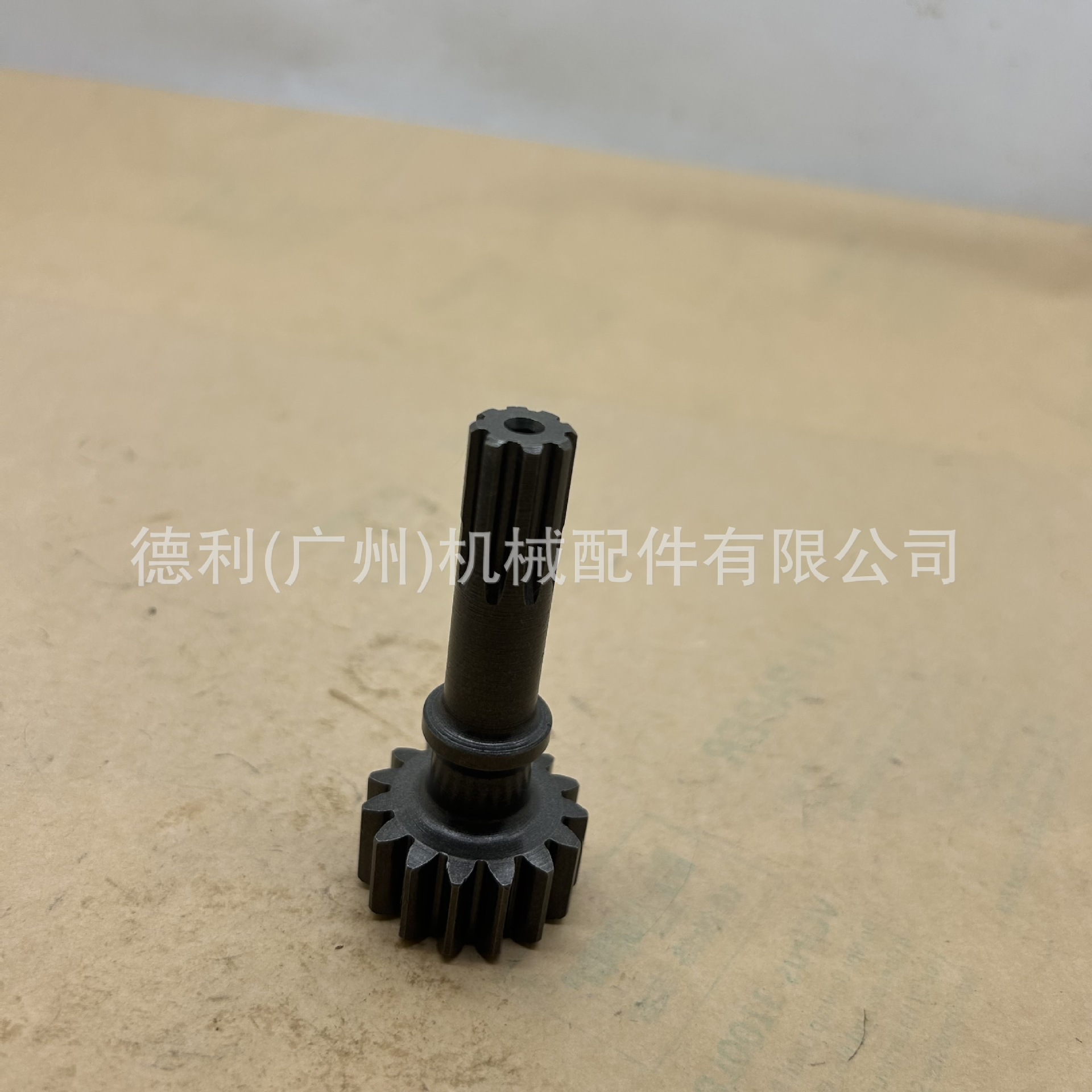 6670126中心轴