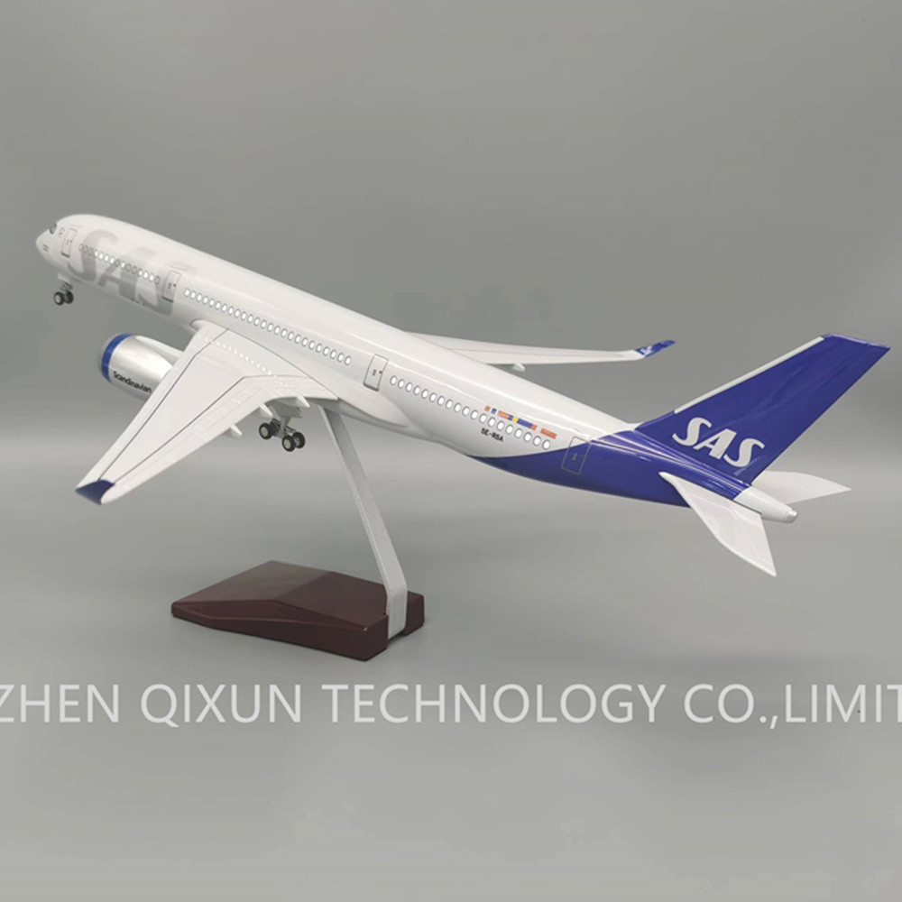 Emirates Scale 1:160 46cm A380 Emirates Modelo de avión de simulación ligera