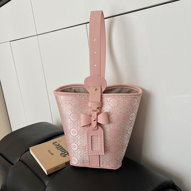 핑크색 재료 패키지