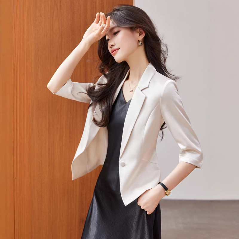 Acetate Satin Blazer for Petite Women, 2026 Summer New Style, High-End Feel, Thin Seven-Quarter Sleeve Suit Acetate Satin Blazer for Petite Women, 2026 Summer New Style, High-End Feel, Thin Seven-Quarter Sleeve Suit