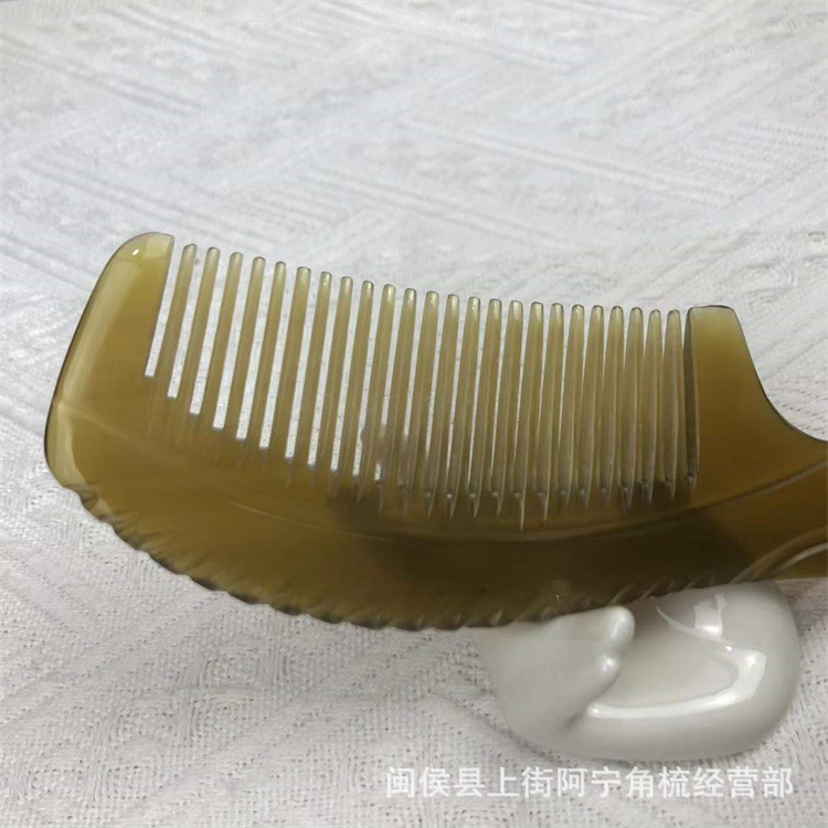 Natural Horn Comb Handle Massage Comb 20cm Smooth Round Teeth Scalp and Body Gua Sha Tool key features