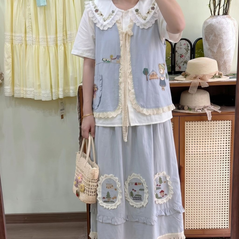 2026 New Summer Fresh Doll Collar Shirt, Fashionable and Comfortable Short Sleeve, Cute Embroidered Commuting Blouse for a Youthful Look 2026 New Summer Fresh Doll Collar Shirt, Fashionable and Comfortable Short Sleeve, Cute Embroidered Commuting Blouse for a Youthful Look