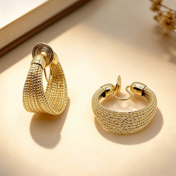 European and American Exaggerated C-Shaped Painless Mosquito Coil Ear Clips for Women, Retro Metal Multi-Layer Lines with a High-End Feel, Clip-On Earrings