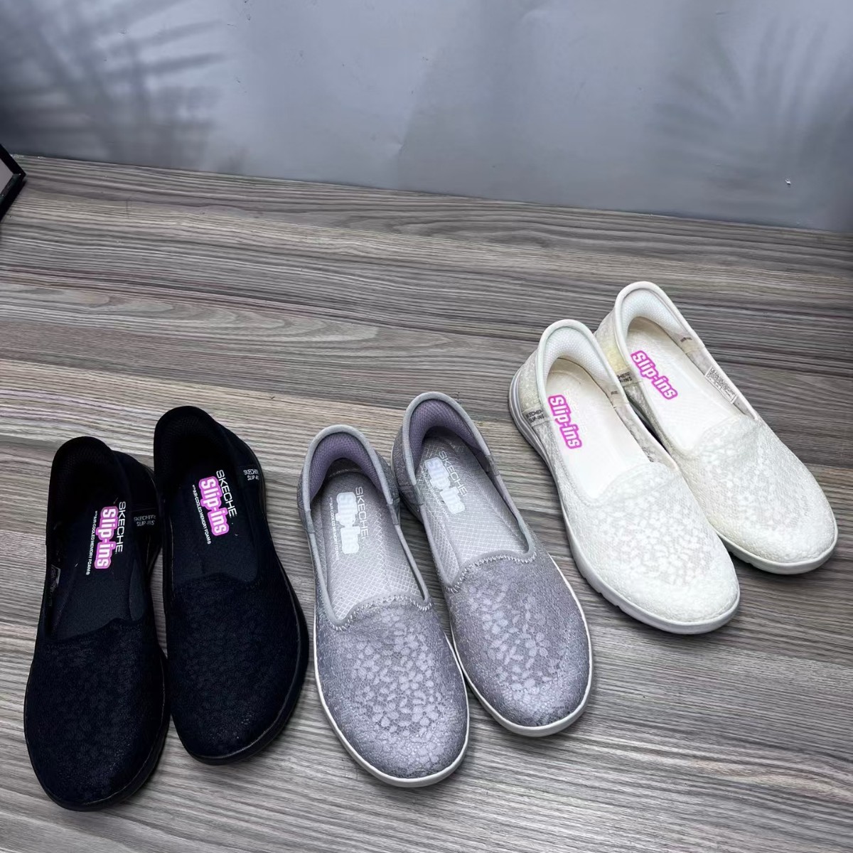 SKQ斯思凯奇新款女士休闲鞋通风蕾丝一脚蹬缓震舒适浅口鞋透气