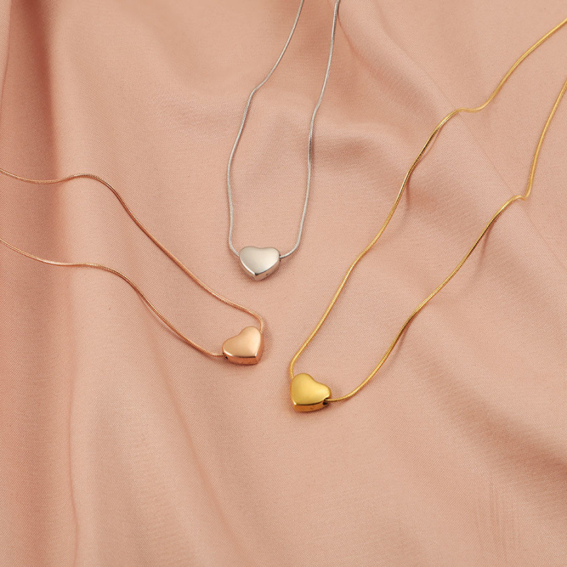 欧美ins爱心钛钢项链小众设计高级锁骨链韩版简约蛇链心形