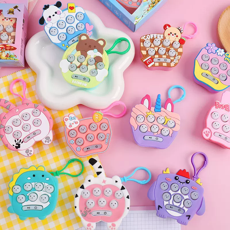 掌上打地鼠卡通游戏机减压闯关按按乐益智趣味钥匙扣跨境玩具批发