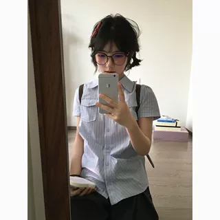 蓝色条纹衬衫女款2026新款夏季设计感修身短款高级感减龄洋气衬衣