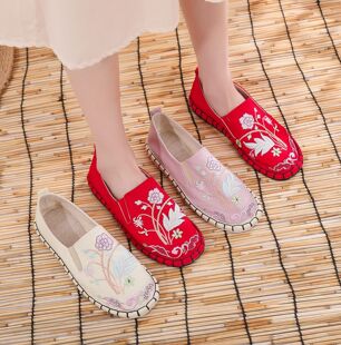 New multi-layer bottom ethnic style breathable soft bottom slip-on embroidered women's shoes