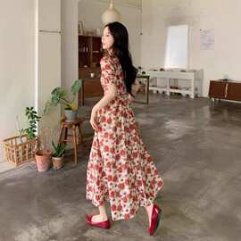 法式红色v领泡泡袖连衣裙子女夏季2026年新款收腰显瘦a字气质长裙