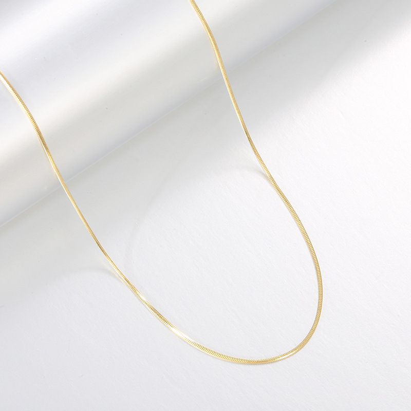 Xuping Europa y los Estados Unidos transfronterizos simple cadena de moda de acero inoxidable cadena de serpiente clásica diaria fácil collar al por mayor