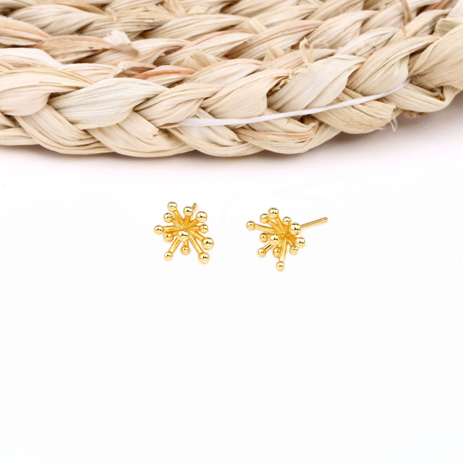 1 Pair Simple Style Flower Sterling Silver Plating White Gold Plated Gold Plated Ear Studs display picture 5