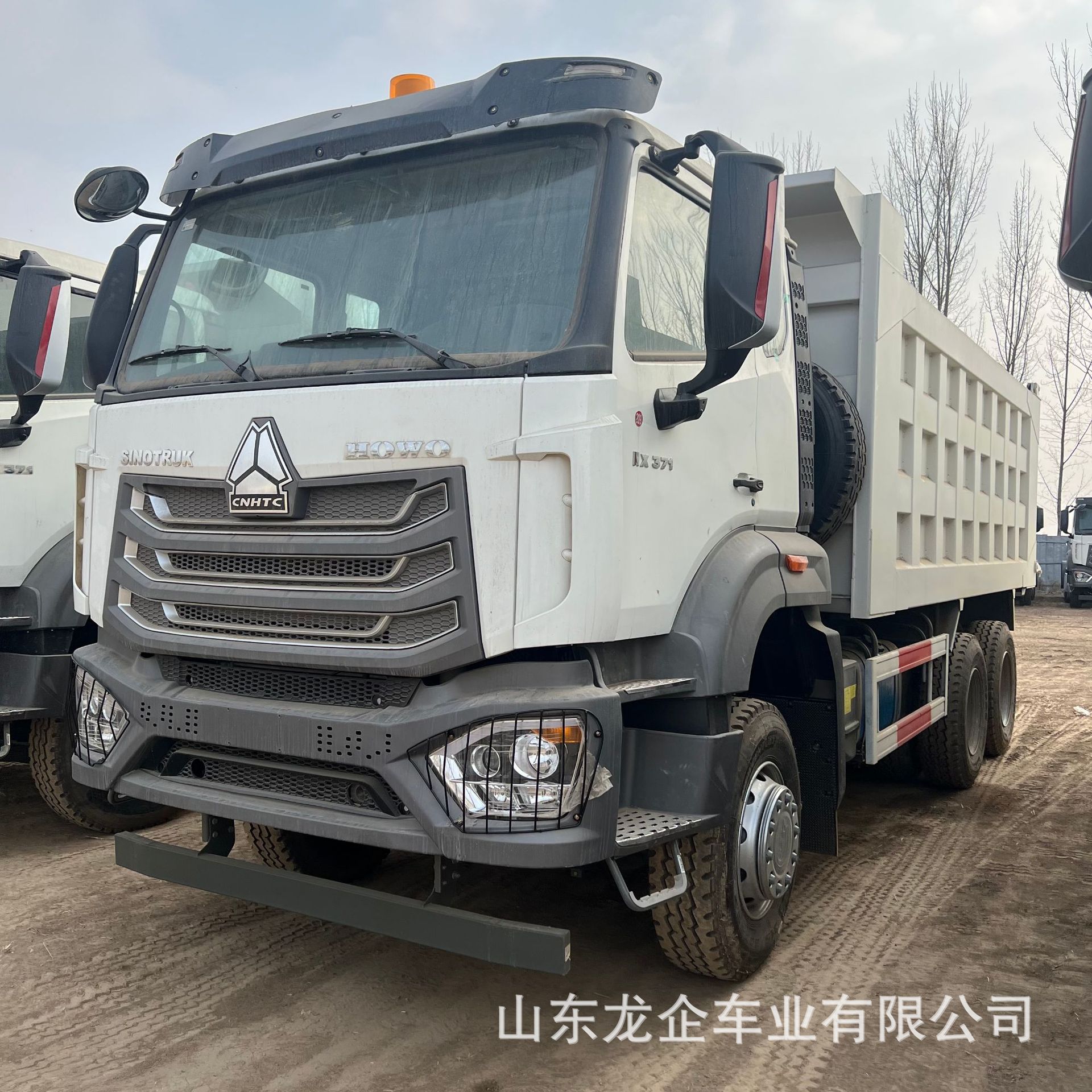 Cross-Border Direct Sales of African Heavy-Duty Howo Engineering Dump Trucks, 371 Horsepower, 10-Wheel Dump Trucks, Ore Transport Trucks