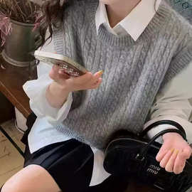 2024秋冬新款高级感麻花针织衫毛衣马甲背心女慵懒风宽松显瘦软糯